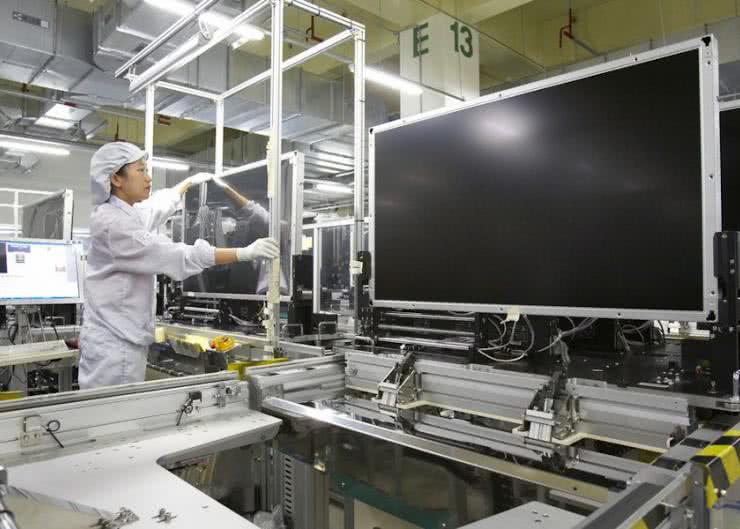 Producenci wyświetlaczy LCD notują kolejne spadki przychodów