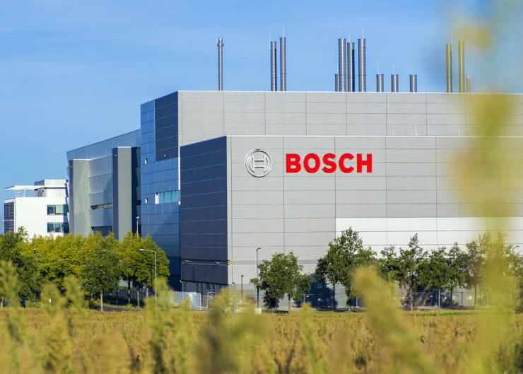 Bosch otworzy w czerwcu fabrykę chipów samochodowych