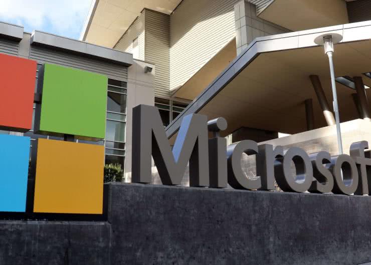 Microsoft przejmuje Nuance za 16 mld dolarów