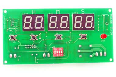 Wielofunkcyjny przekaźnik czasowy