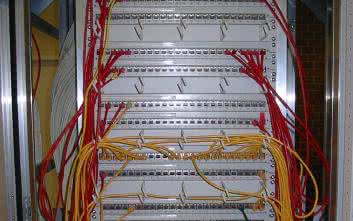 Nowy panel krosowy dla sieci Ethernet pozwala zaoszczędzić do 60% czasu