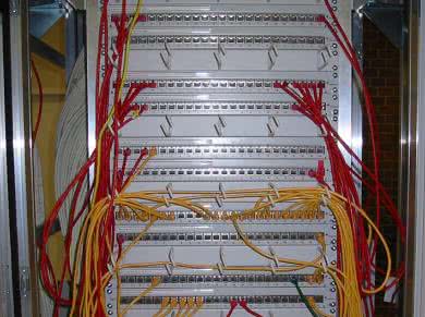 Nowy panel krosowy dla sieci Ethernet pozwala zaoszczędzić do 60% czasu