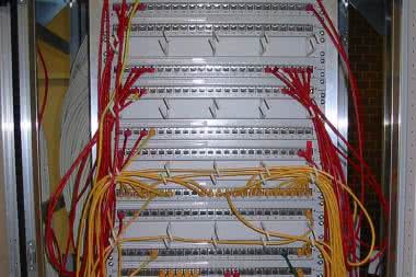 Nowy panel krosowy dla sieci Ethernet pozwala zaoszczędzić do 60% czasu