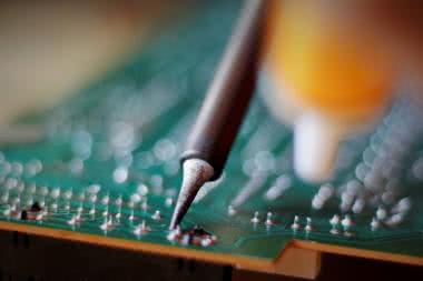 Stacje lutownicze w ofercie firmy Farnell element14