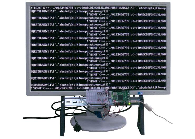Eksperymenty z FPGA (21). Monitor jako wyświetlacz alfanumeryczny