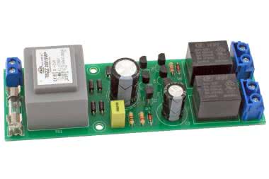 Opóźniacz dołączenia głośników zasilany 230 V