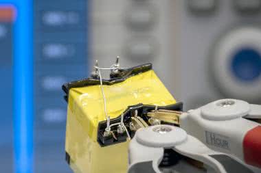 Indukcyjność rozproszenia – co warto wiedzieć?