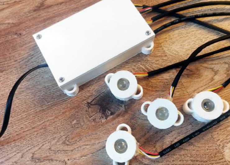 Ambient LED controler - sterownik diod LED RGB, kontrolowany poprzez aplikację Bluetooth