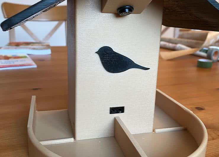Happy Birds - karmnik IoT z systemem obserwacji ptaków