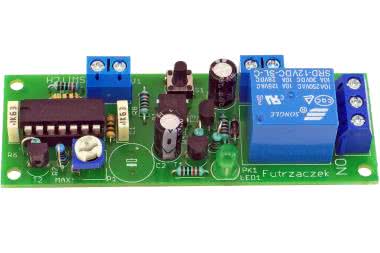 Wyłącznik czasowy z wejściem bistabilnym