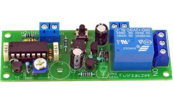 Wyłącznik czasowy z wejściem bistabilnym