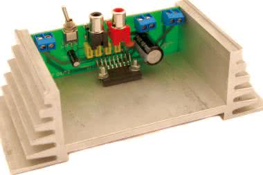 Wzmacniacz mocy 2×15 W z TDA8946 oraz 2×7 W z TDA8944