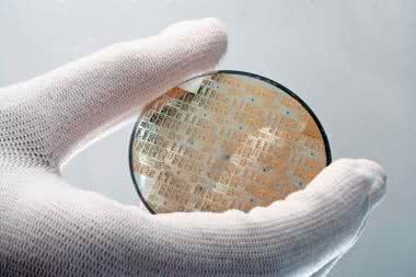 Producenci chipów na dwóch biegunach - jedni tracą, inni zyskują