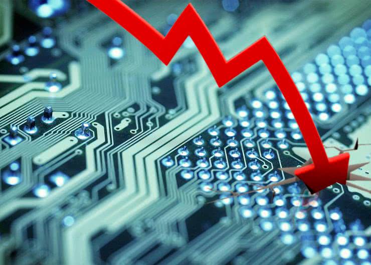 Globalne przychody ze sprzedaży pamięci DRAM spadły kwartalnie o ponad 30%