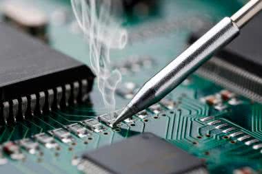 Kompaktowe zestawy lutownicze