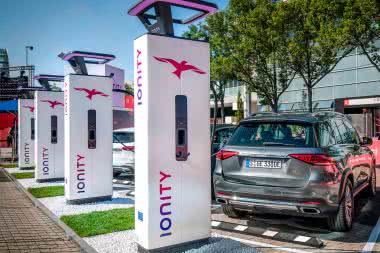 Czy architektura 800 V zwiększy wydajność ładowania pojazdów elektrycznych?