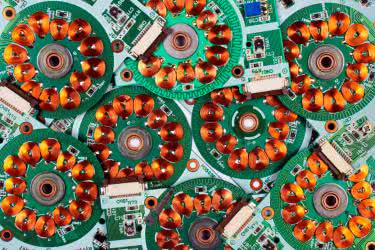 Kontrolery silników bezszczotkowych