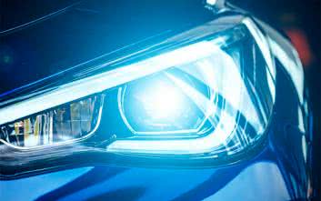 Przetwornice do zasilania LED w aplikacjach motoryzacyjnych i nie tylko. Przewodnik po topologiach przetwornic mocy