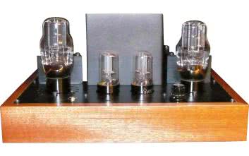 Lampowy wzmacniacz stereofoniczny. Single ended, bez globalnej pętli sprzężenia zwrotnego