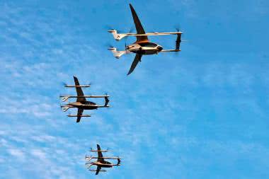 Odbył się pierwszy na świecie lot formacji trzech autonomicznych samolotów eVTOL