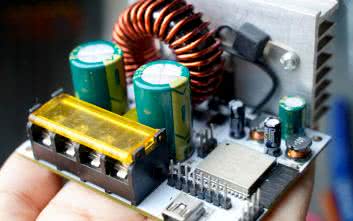 Solarna ładowarka akumulatorów z MPPT (2)