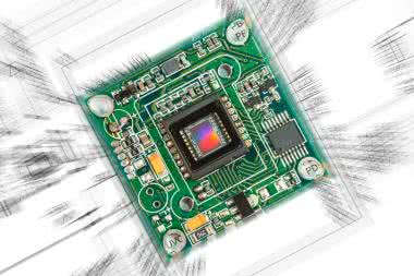 Czujniki optyczne (4). Sensory koloru oraz czujniki i moduły multispektralne