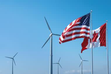 USA i Kanada zainwestują 12 bln dolarów w odnawialne źródła energii
