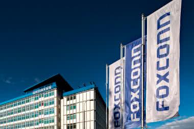 Foxconn zwiększa produkcję pojazdów elektrycznych, by zrównoważyć słabnący rynek smartfonów