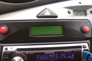 Komputer pokładowy z funkcją tempomatu