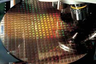 Wydatki na sprzęt dla fabryk płytek 300 mm osiągną 137 mld dolarów