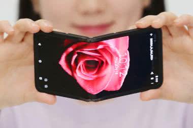 Samsung dostawcą składanych ekranów dla Apple