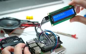 Modułowe ekosystemy edukacyjne i ewaluacyjne