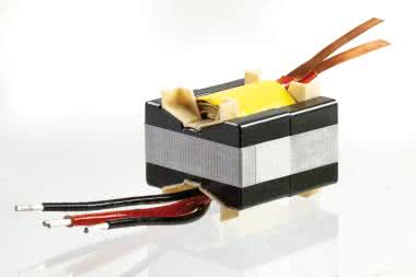 Transformatory do izolowanych przetwornic DC/DC dużej mocy 