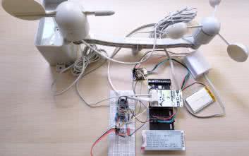 Internet Rzeczy w pomiarach środowiskowych (13). Dołączanie rezystancyjnych i pojemnościowych czujników deszczu do modułu Enviro Weather