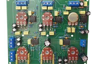 Mikser dyskotekowy trzech źródeł sygnału (2)