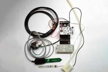 Internet Rzeczy w pomiarach środowiskowych (14). Dołączanie czujników temperatury gleby do modułu Enviro Grow