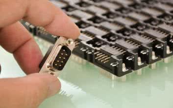 (Nie)standardowe interfejsy szeregowe (1). 1-Wire, UART, USART, RS-232, RS-422, RS-485