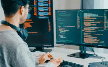 Programowanie w środowisku MicroPython (2). Timery, przerwania i dioda WS2812