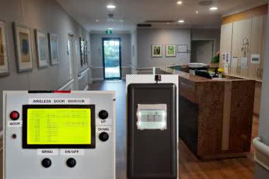 Bezprzewodowy monitor otwarcia drzwi