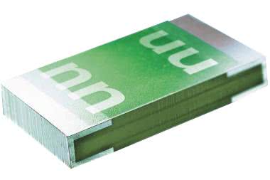 Bezpieczniki chipowe UST 1206 w wersjach o prądzie znamionowym do 35 A