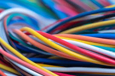 Kable i przewody w urządzeniach elektronicznych