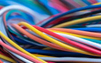 Kable i przewody w urządzeniach elektronicznych