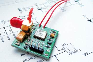 Miniaturowy GPS dla robotyki i nie tylko