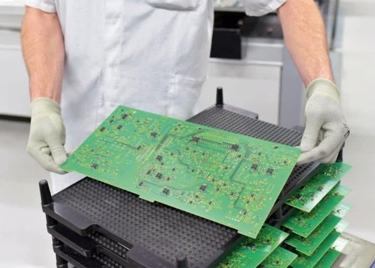 Obwody drukowane z grubą warstwą miedzi