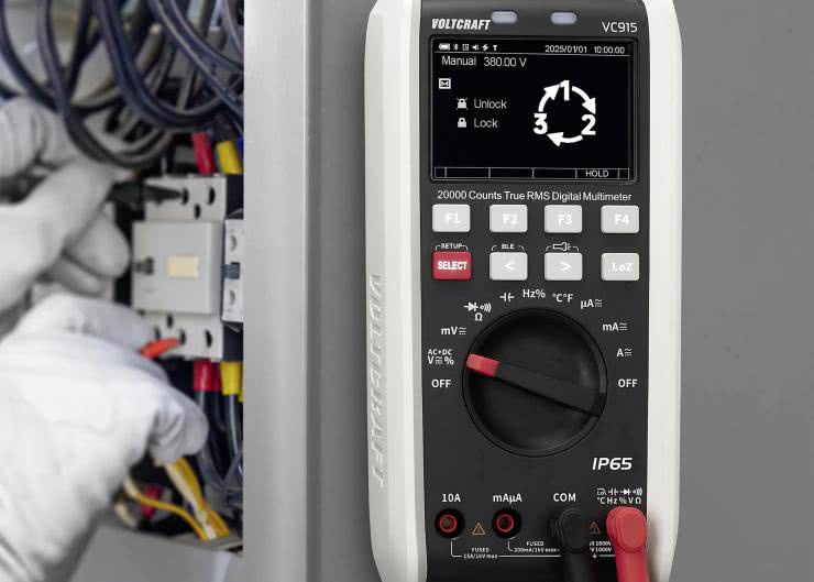 Voltcraft przedstawia nową serię multimetrów VC-900