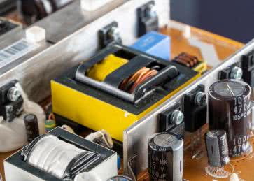 Proste sposoby na napięcie ujemne