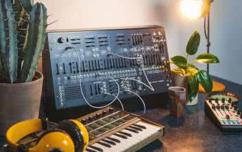 Syntezatory dźwięku (2). Wczesne syntezatory i instrumenty elektroniczne