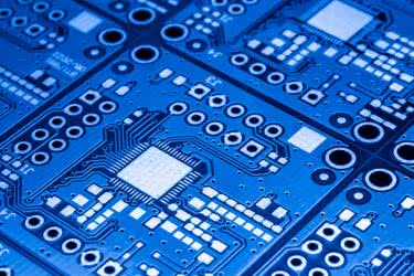 Szablony laserowe SMT - materiały, pokrycia i technologie naciągu