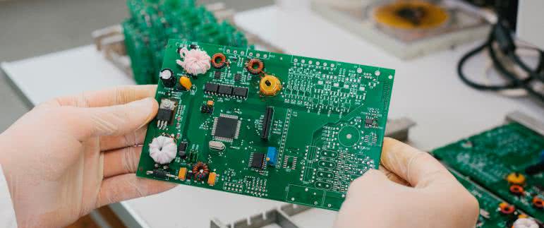 Błyskawiczna walidacja projektu PCB - przepis na zgodność z regułami DFM