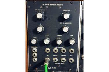 Syntezatory dźwięku (3). Oscylatory sterowane napięciem